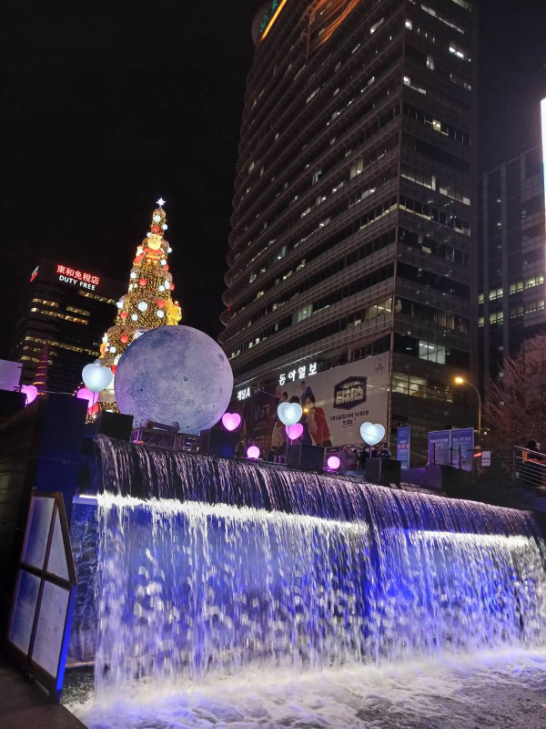 청계천 미니폭포