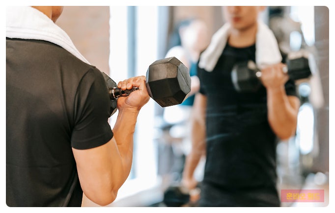 50대가 가장 많이 후회하는 건강 습관 알아보기