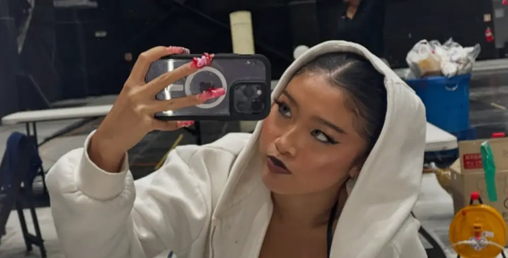 흰옷입은 바네사