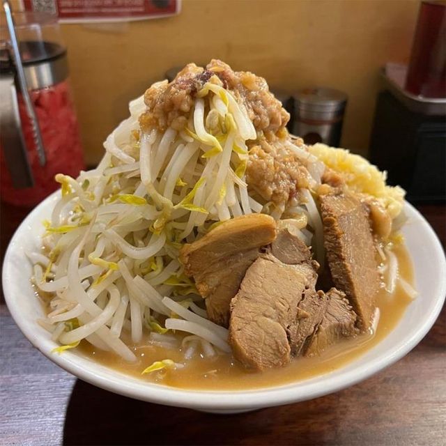 서울에 유명한 '지로계 라멘' 맛집 (ラーメン二じ郎ろう)