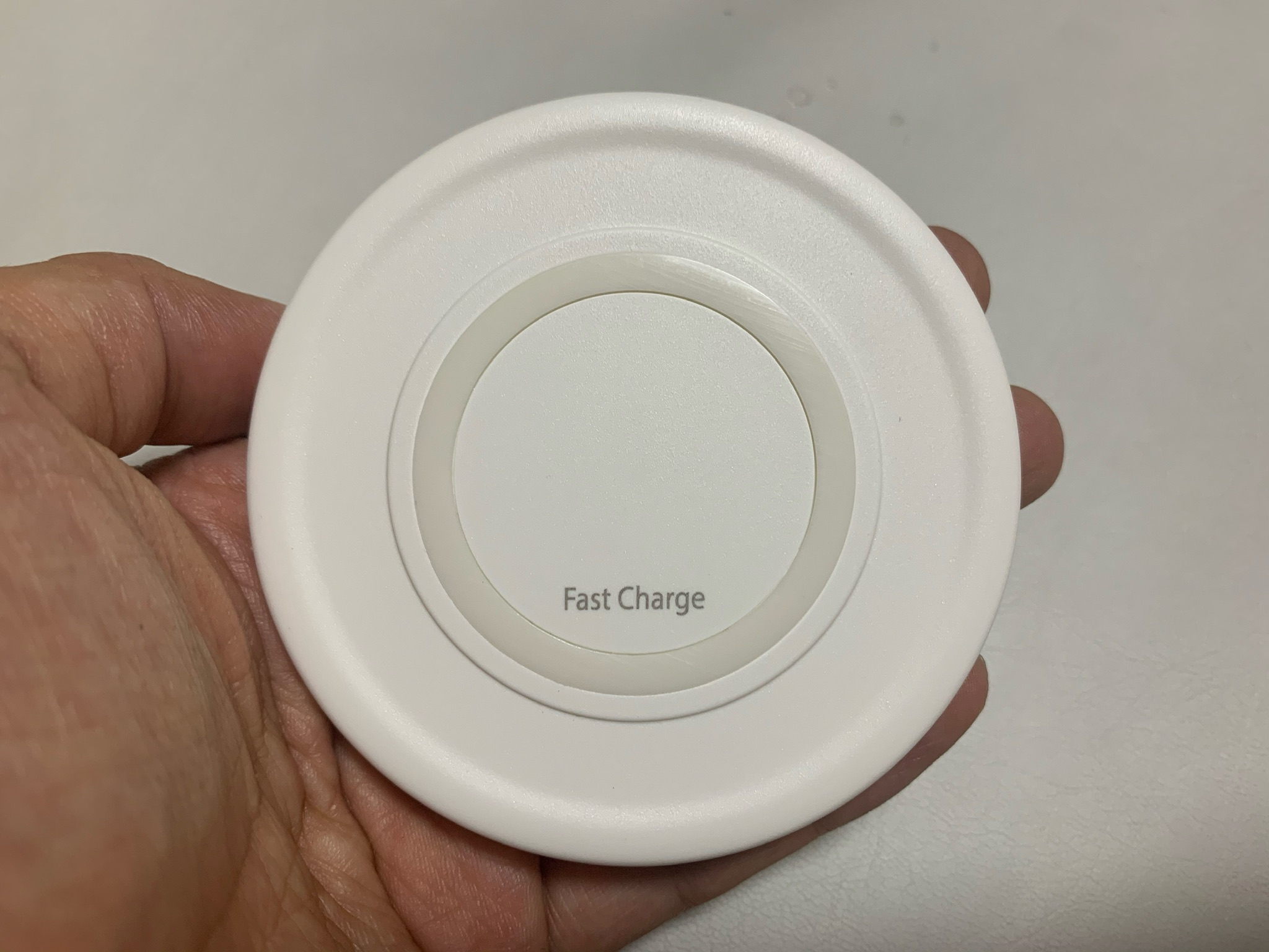 아이폰 & 갤러시 용 가성비 갑 무선 충전기 추천