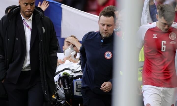 에릭센 심장마비 후 일어난 사진