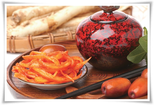 "도라지 꽃과 도라지" 아름다운 꽃과 건강한 뿌리를 품은 자연의 선물!