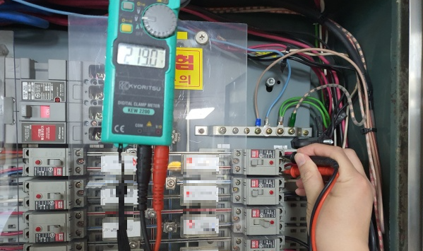 전압-테스트중인-모습