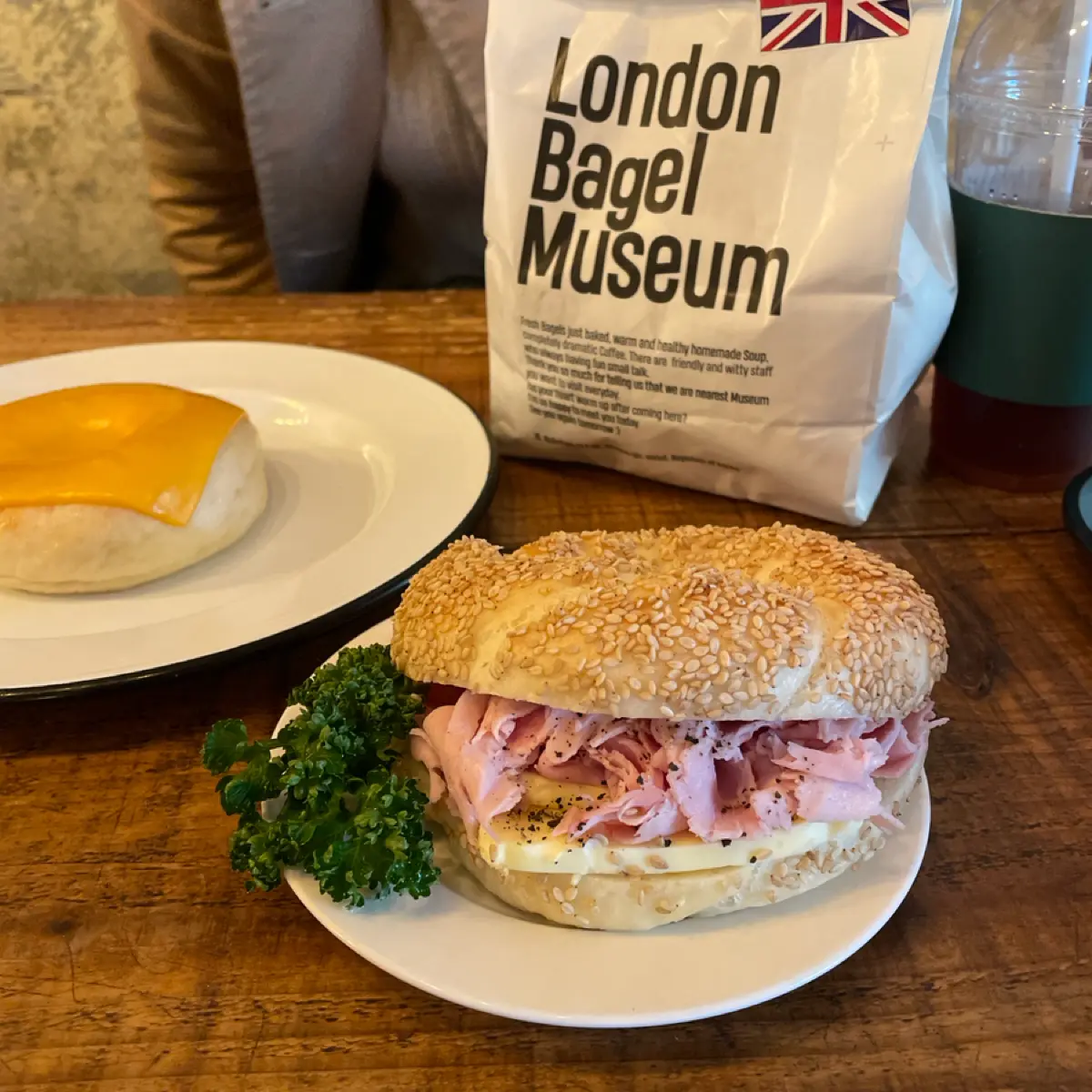 종로 북촌 핫플 '런던베이글 뮤지엄' 안국점