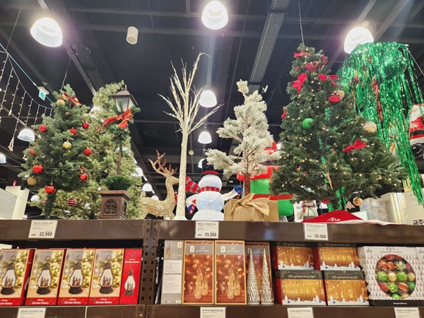 크리스마스 트리 나무 장식 리스 꽃