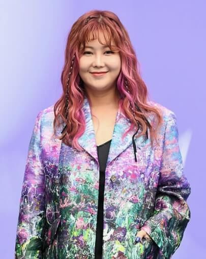 솔비 권지안 나이 프로필 총정리｜학력&middot;고향&middot;타이푼 20주년&middot;화가 작품 가격&middot;바르셀로나 미술상&middot;이규한 결혼