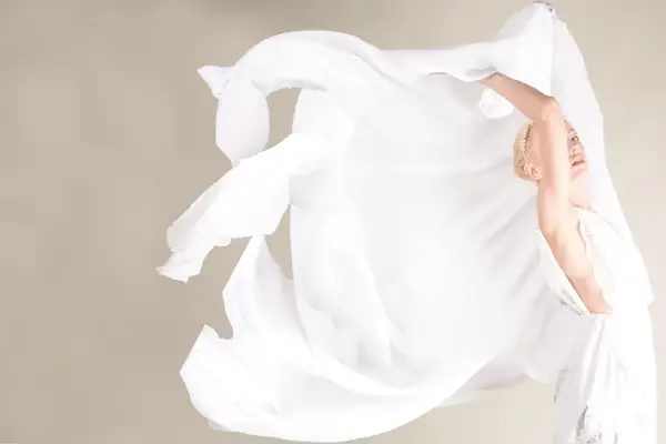 흰옷 김치 얼룩&amp;#44; 이렇게 지우면 새하얗게! 집에서 쉽게 세탁 꿀팁