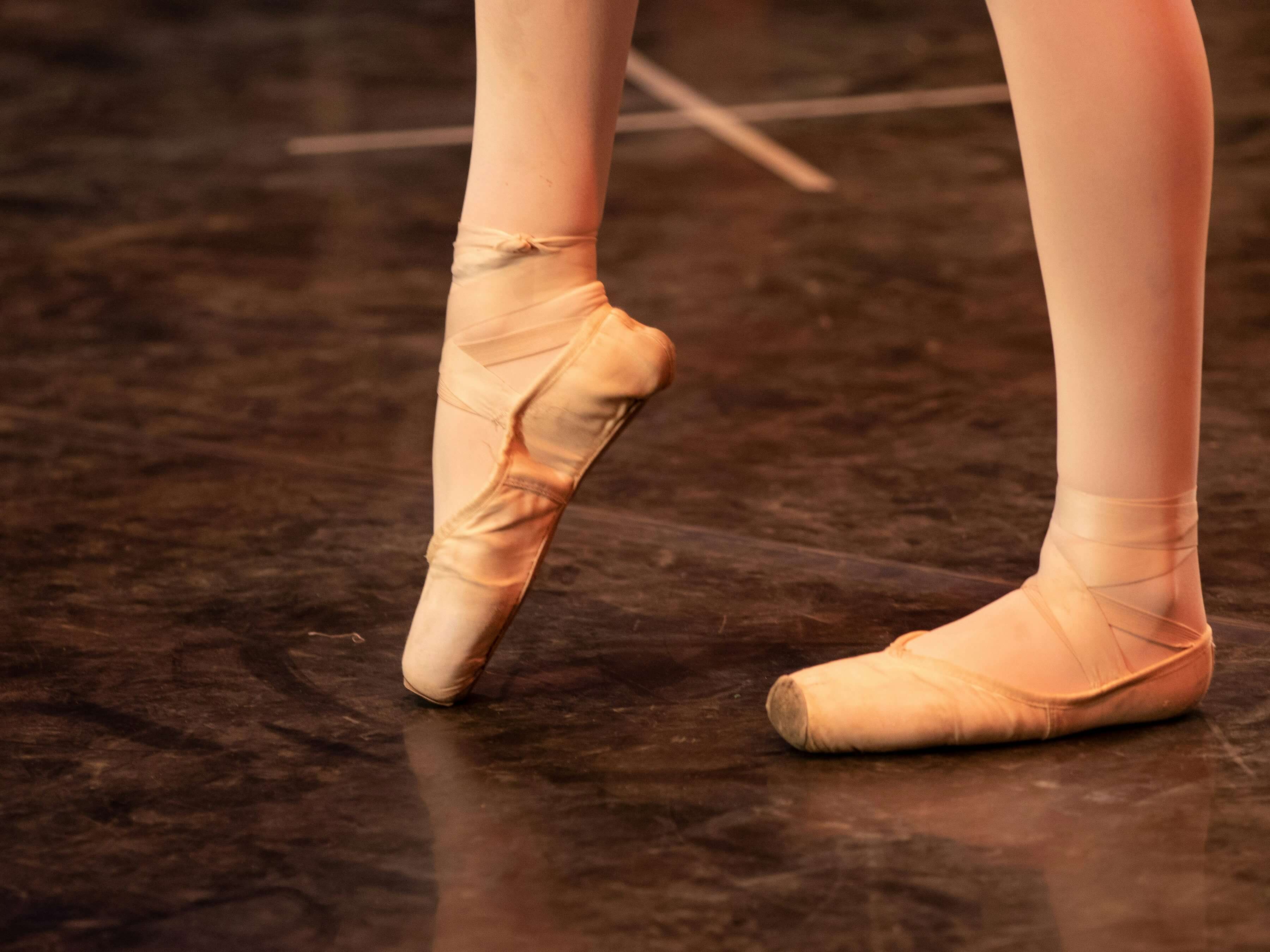 발레의 도구 토슈즈