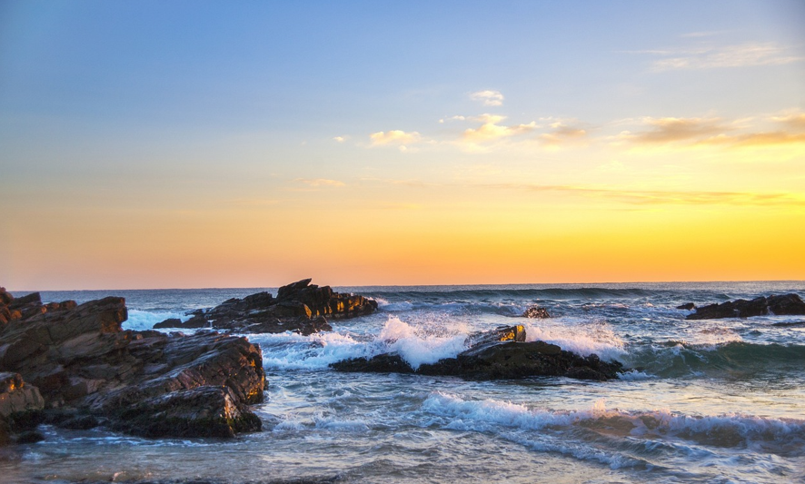 강릉 새벽 바다