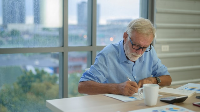 노인일자리 및 사회활동 지원사업
