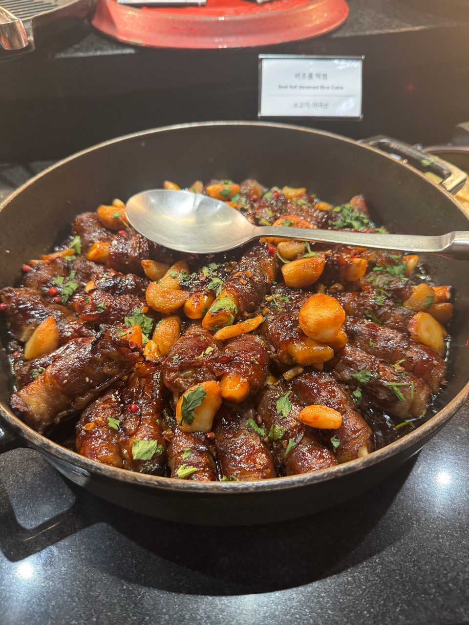 브로드웨이 뷔페 비프롤 떡찜