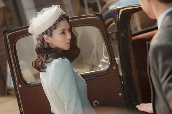 배우 한소희가 넷플릭스 시리즈 '경성크리처'(연출 정동윤, 극본 강은경)에서 열연을 펼치고 있다. [사진=넷플릭스]