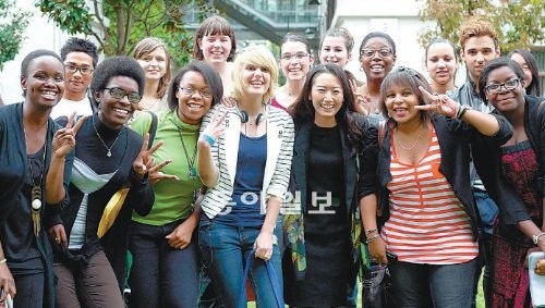 글로벌 한류 열풍 속, 한국어 인기 급증…중국어 &quot;NO&quot;