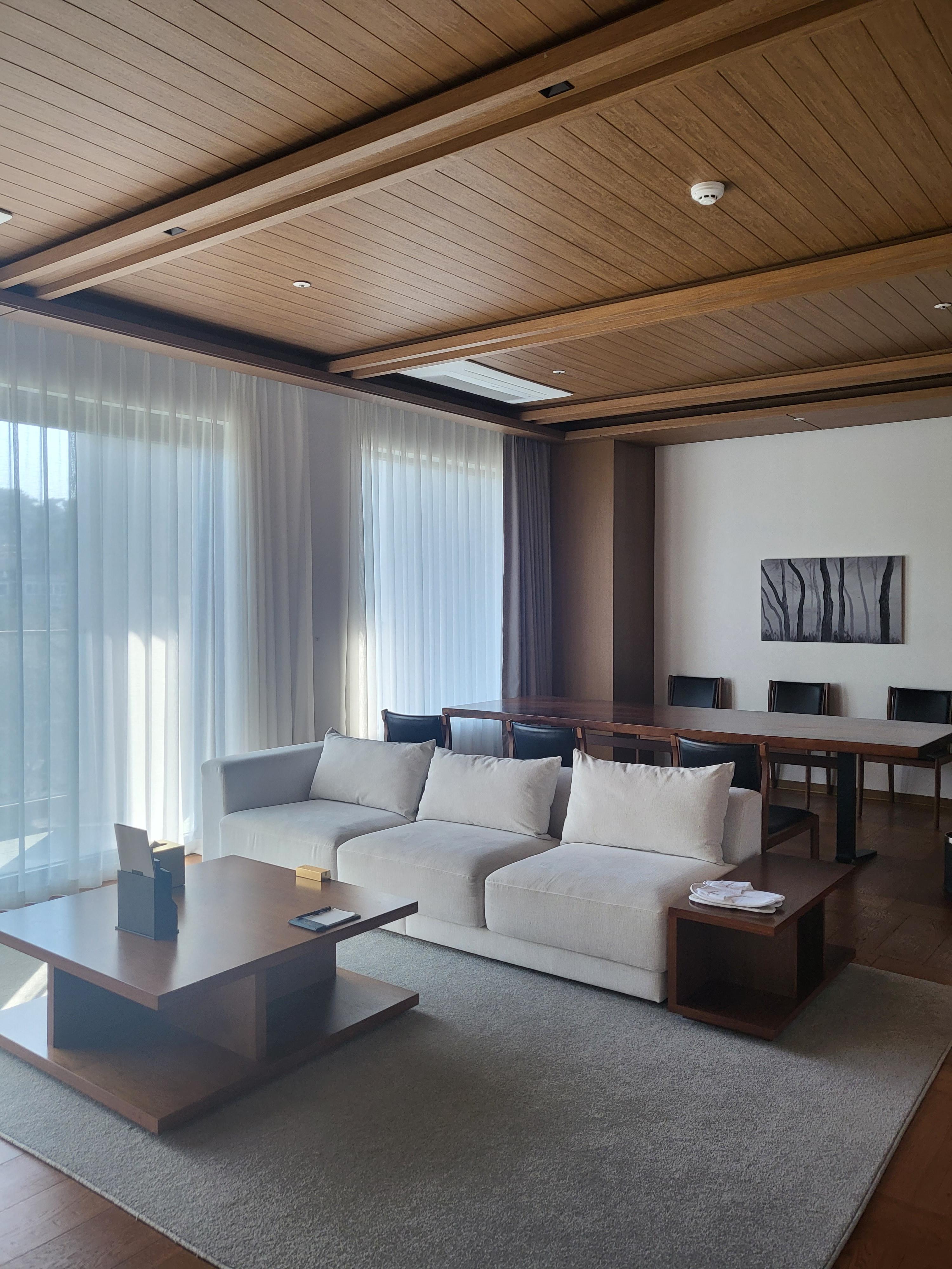 파라스파라 호텔