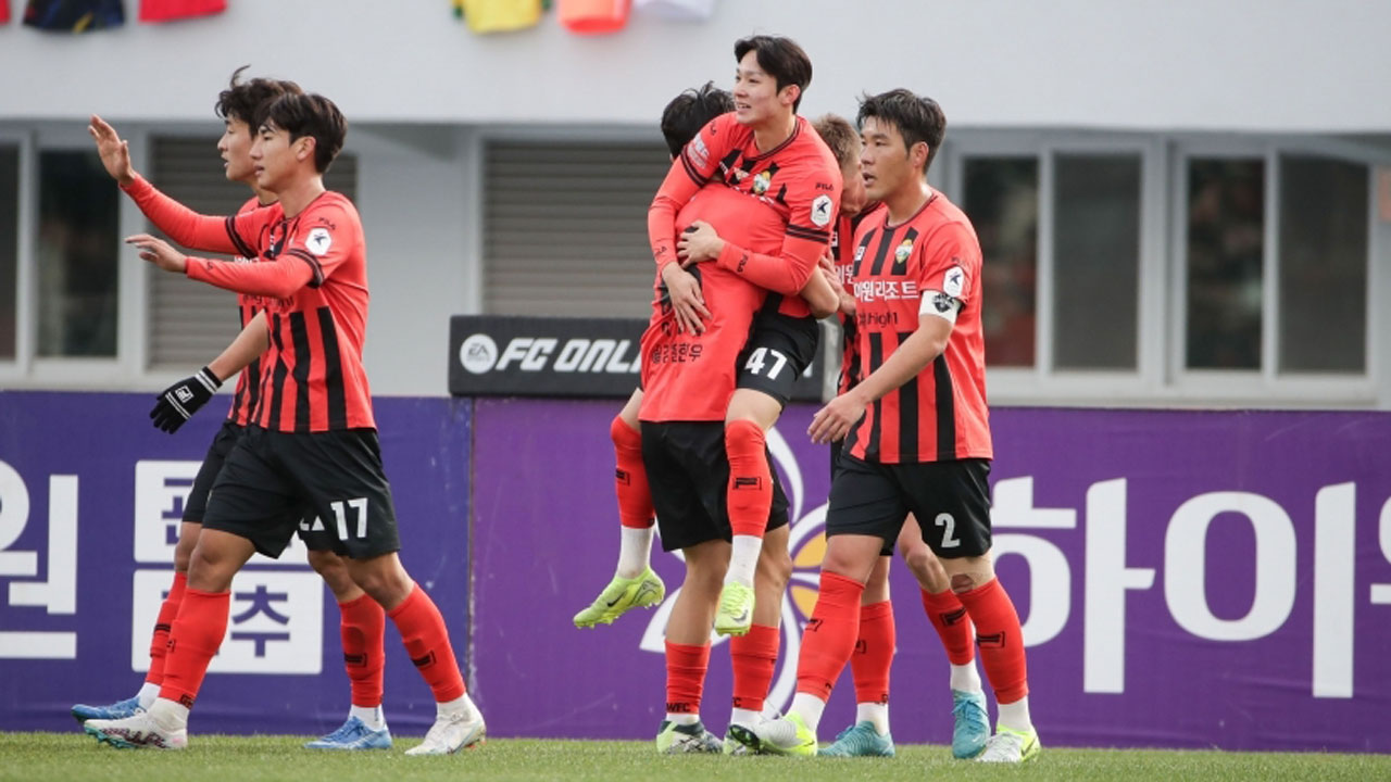 축구선수 양민혁 강원 고별전