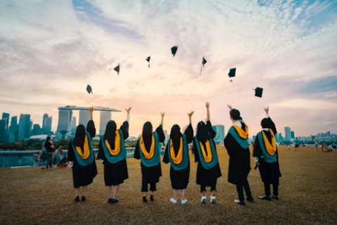 직업과 학벌, 아직도 중요한가? 고학력과 취업의 상관관계