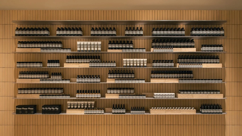 이솝-매장-진열대-이미지