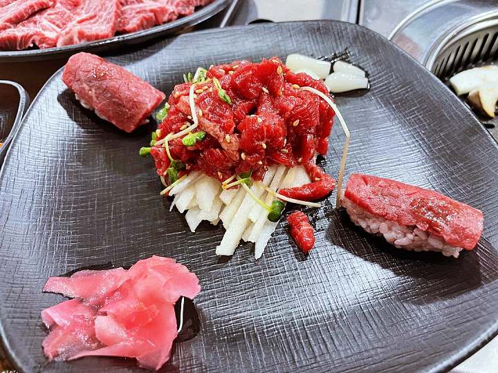 토요일은 밥이좋아 예산 예당호 출렁다리 광시한우 맛집 정육 식당 한우 암소 숯불 직화 구이 예산10미 현지인 추천 토밥 좋아 방송정보