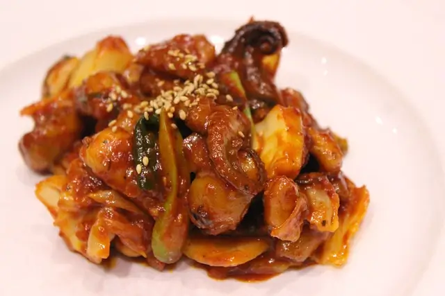 Spicy Recipe for Stir-fried baby octopus