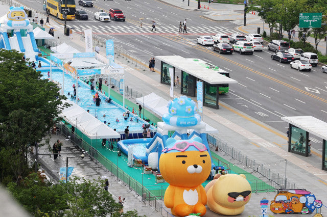 2025 서울섬머비치, 광화문 광장에서 즐기는 도심 속 여름 휴가 관련 사진