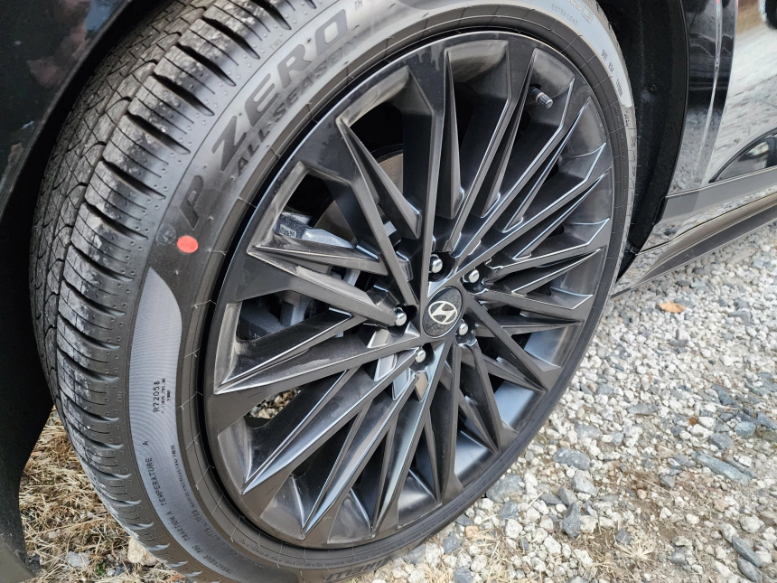 이미지로는 기대가, 실물로는 아쉬움이.