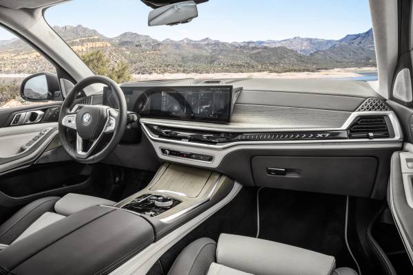 BMW X7 트림가이드 대시보드