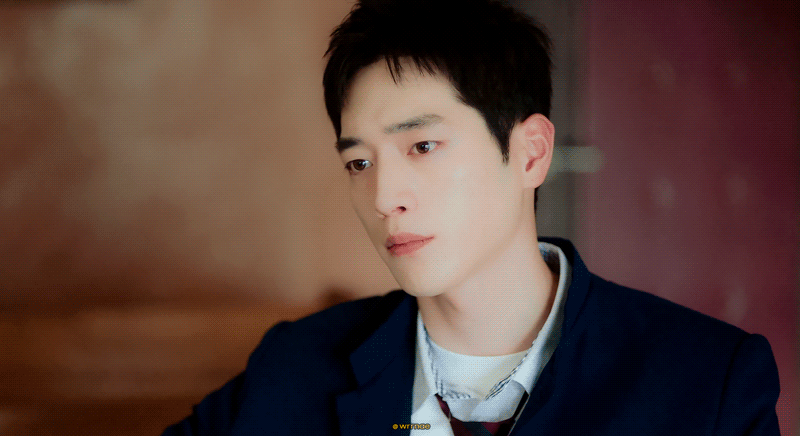 날카로운 서강준