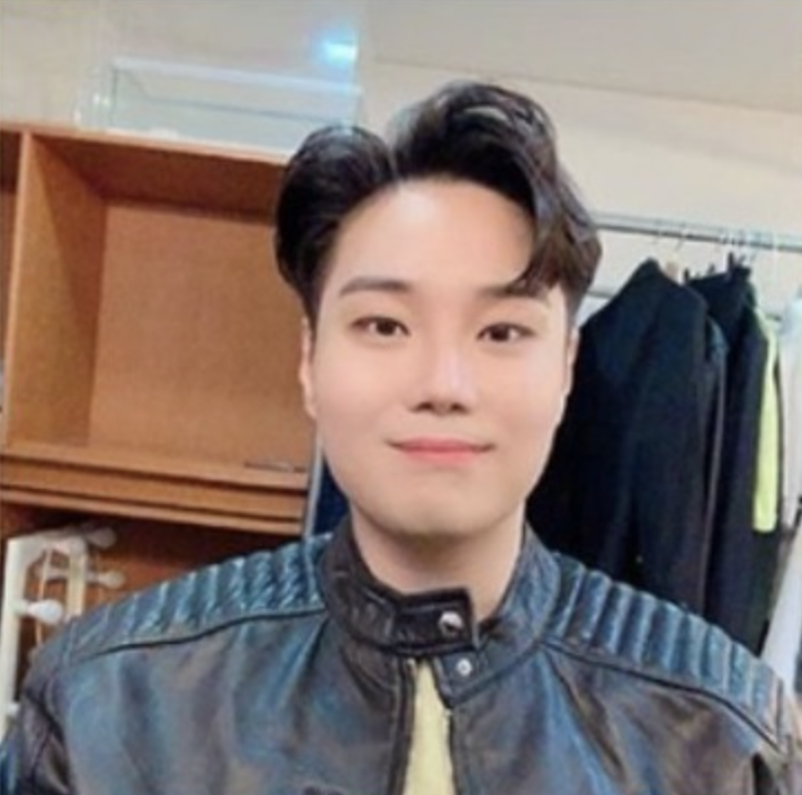 유재환 외모