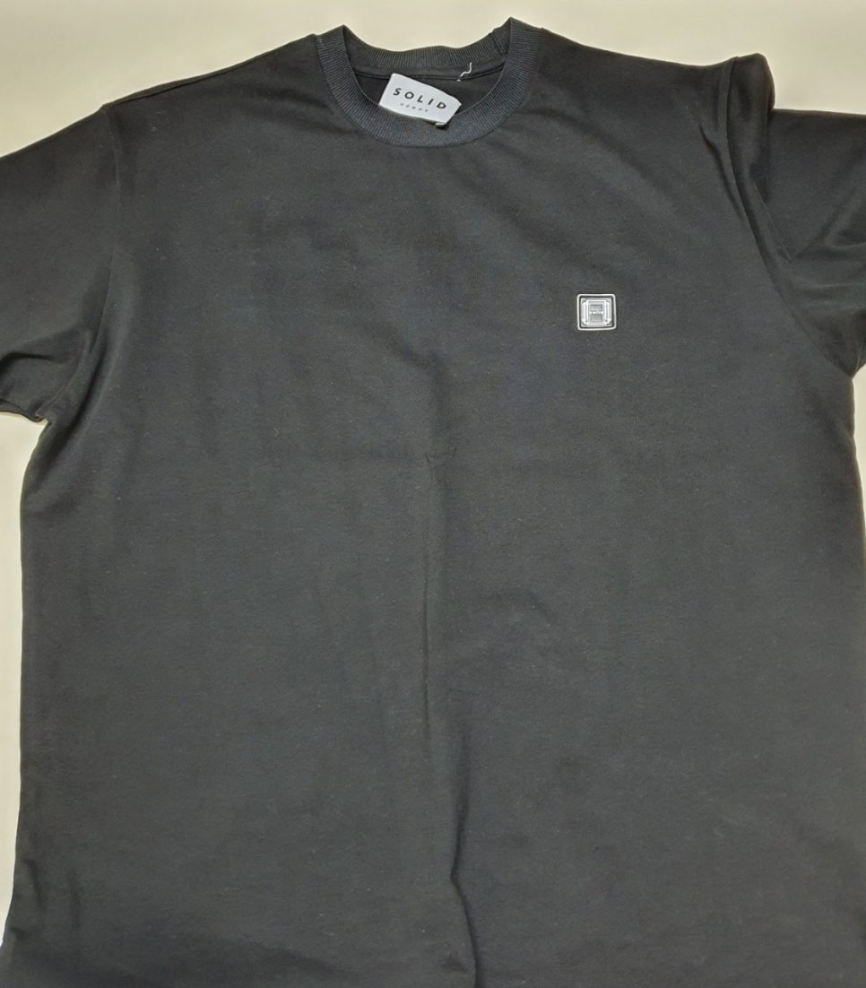 솔리드옴므 백로고 반팔티