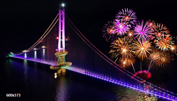 예당호 출렁다리와 음악분수