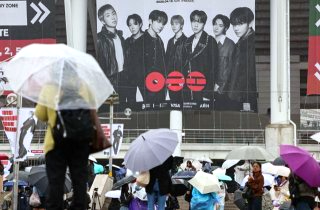 BTS 팔찌 도난 용의자 남성 추적