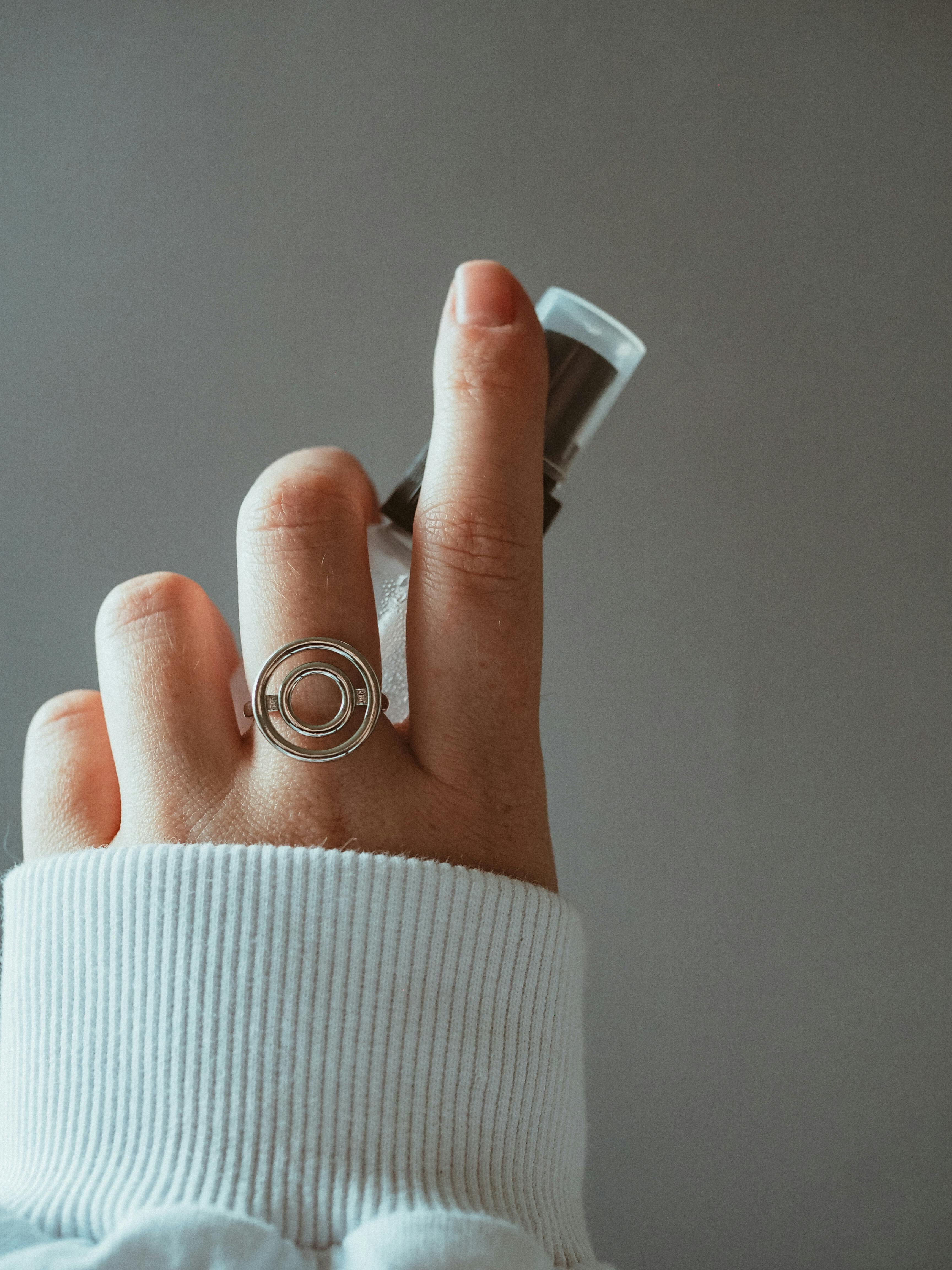 뷰티 유튜버가 매일 사용하는 올리브영 추천 아이템