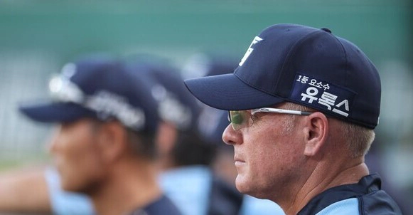 롯데 자이언츠 감독 서튼 나이 연봉 프로필 정리