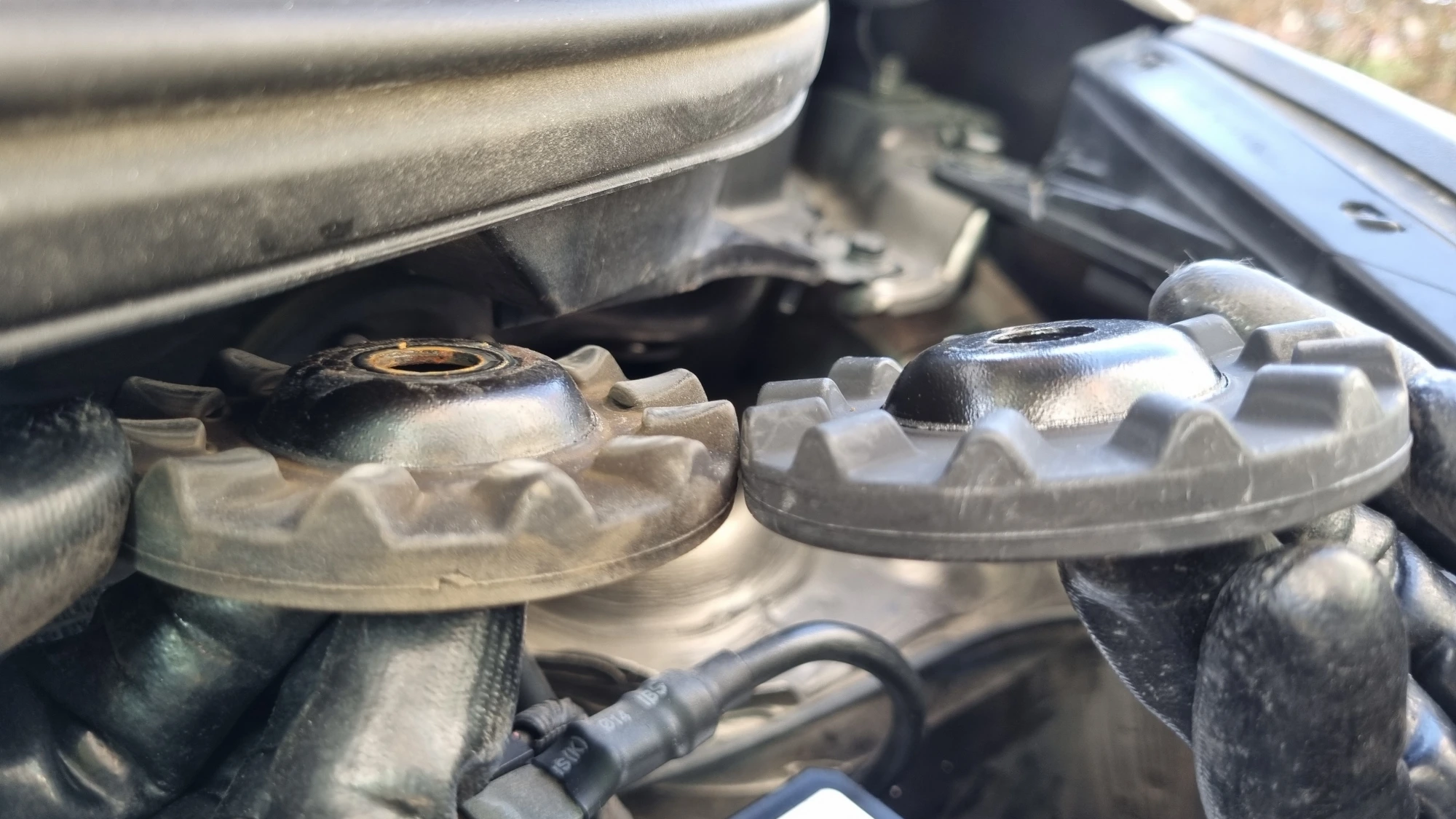 인슐레이터 더스트 커버 비교