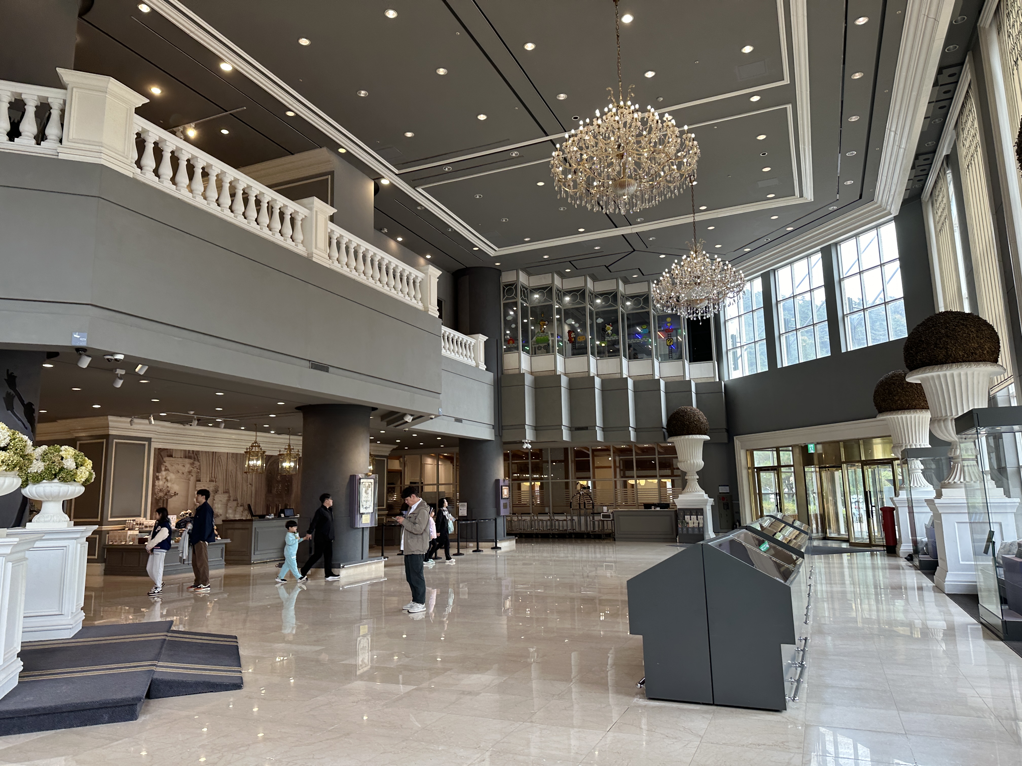 평창 켄싱턴 호텔 로비