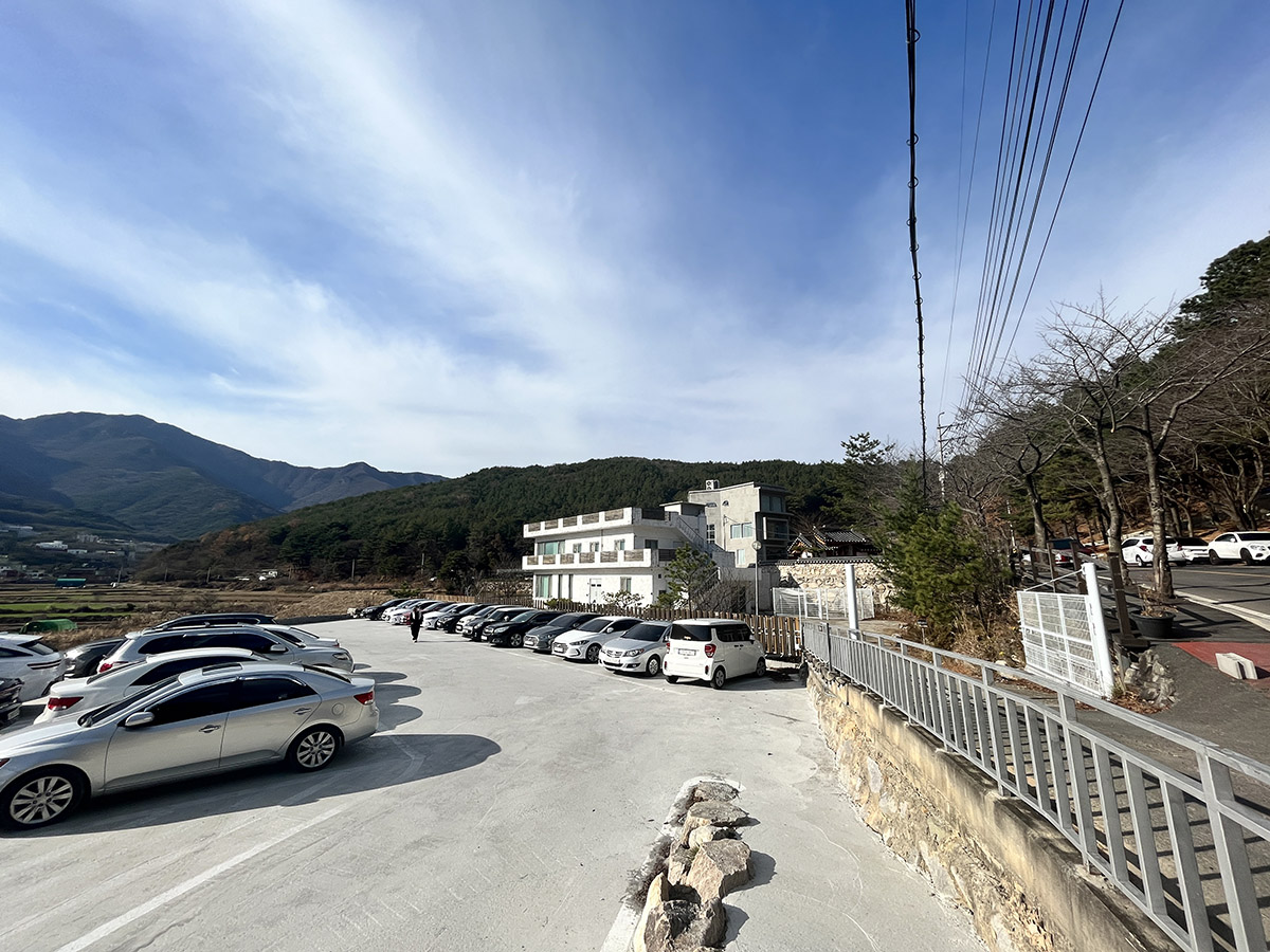 울주군 언양 한옥 카페 농도 주차장