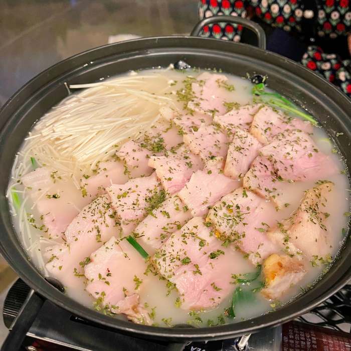 홍대입구 맛집 추천 생방송투데이 서양식 돼지국밥 수비드 삼겹 물수육 오늘방송 리얼맛집