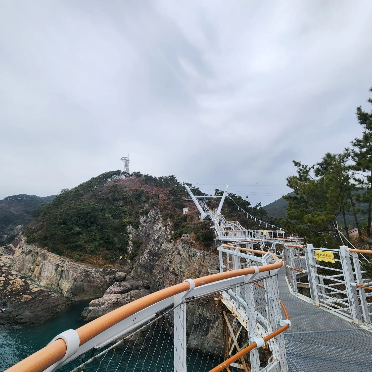 부산 송도 용궁구름다리와 숙이네