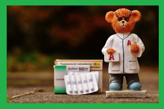 약과-곰돌이-의사