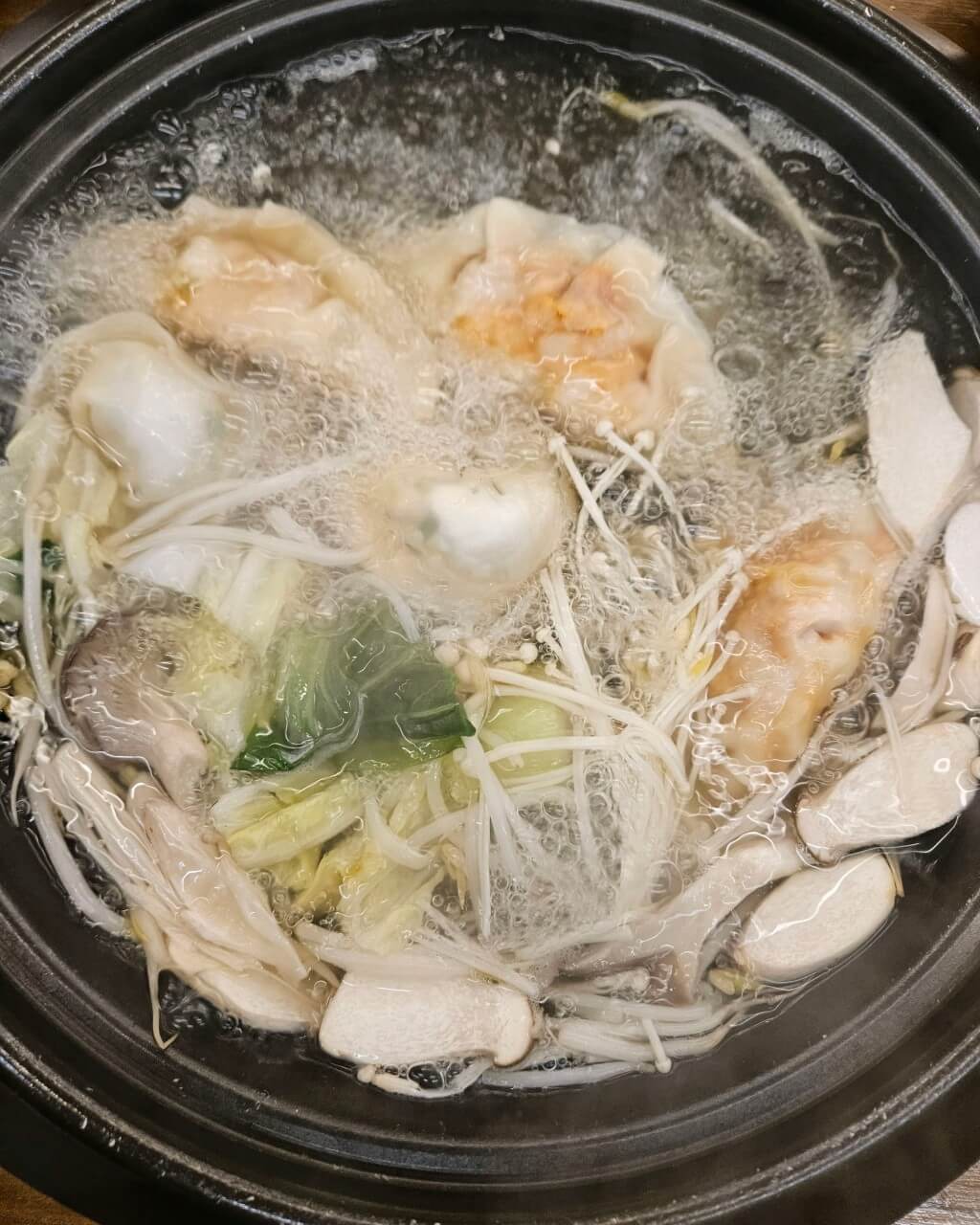 생생정보 2311회 오늘 또 방문 스타 밥집 가수 원미연 추천 맛집 경기도 고양시 일산 미몽만두전골 장칼국수