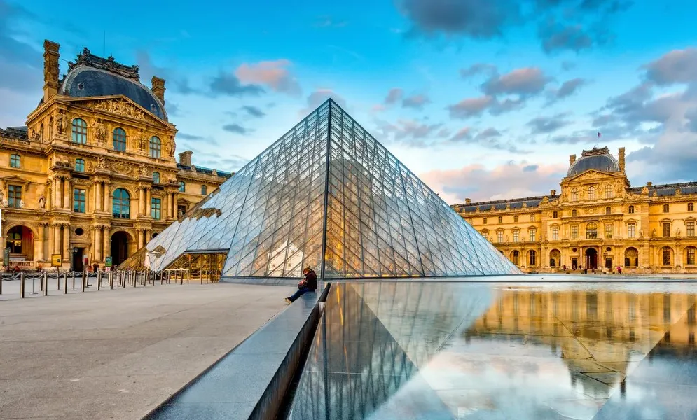 루브르 박물관