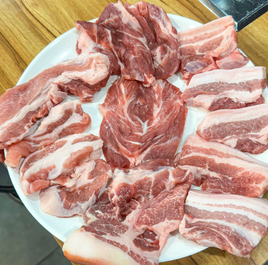 부뜰생고기한돈무한리필 대표 메뉴