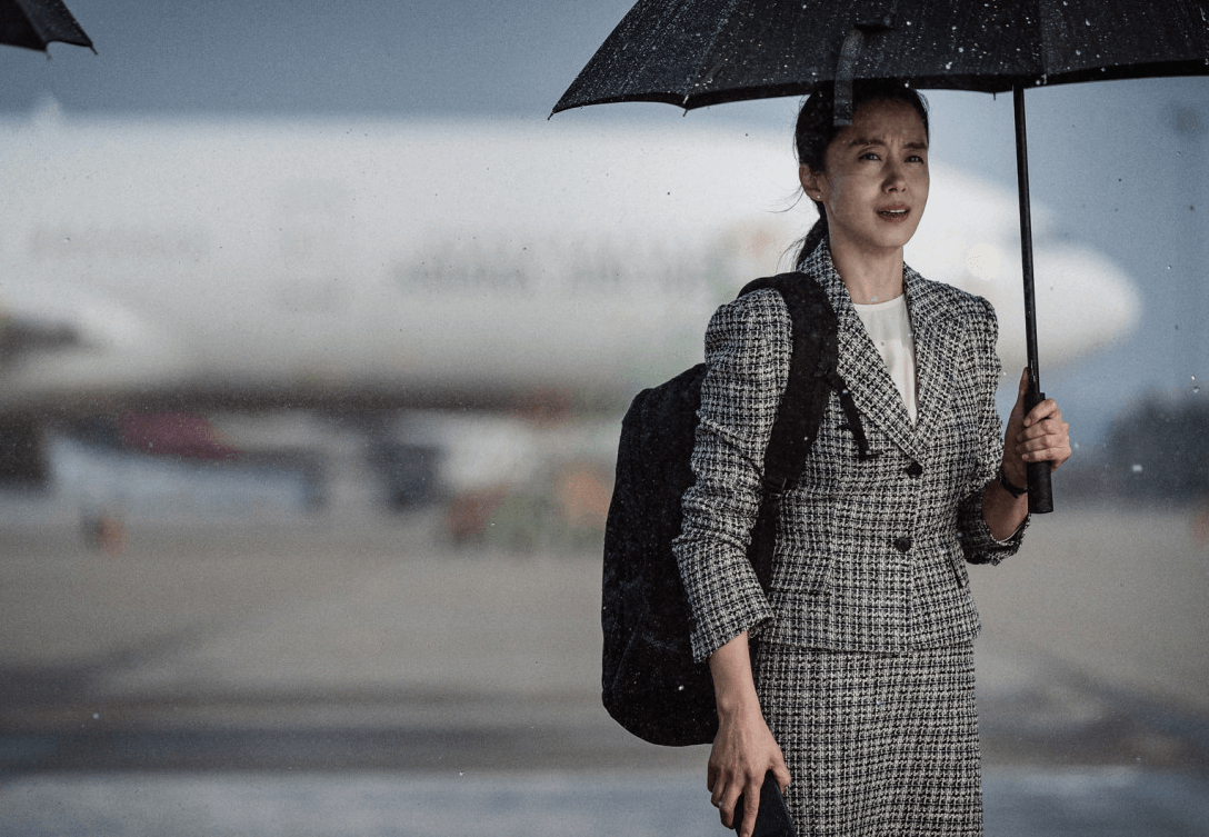 비상선언 전도연