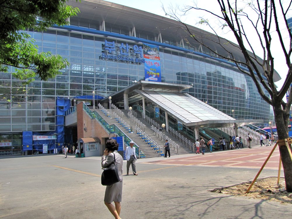 부산역 광장 풍경 2009년 6월
