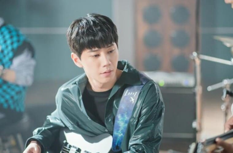 가수-겸-배우-이준영