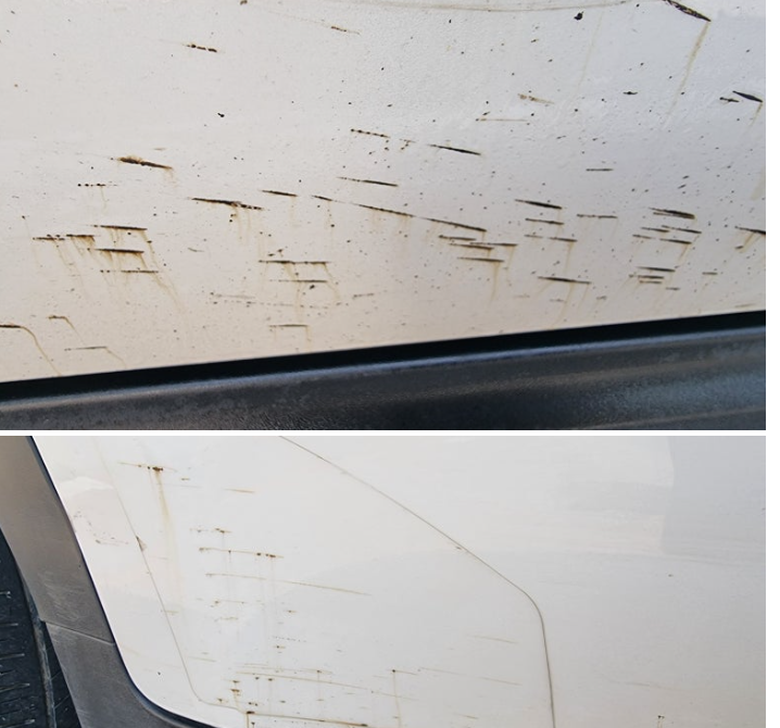 자동차에 부착된 타르 모습