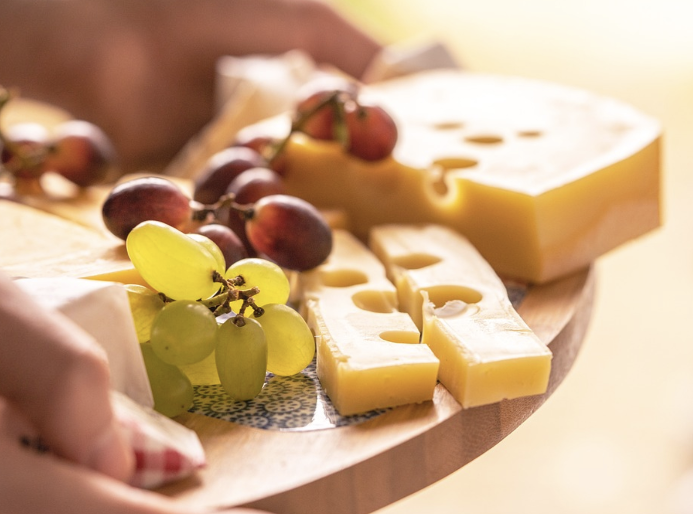 치즈-다이어트-체중감량-열량-지방-단백질-비타민-혈당-코티지치즈-카망베르