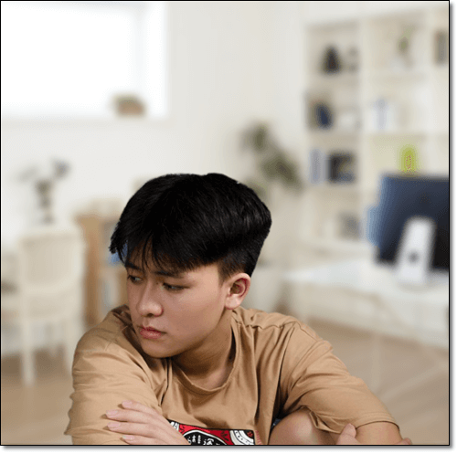 불안 초조한 청년
