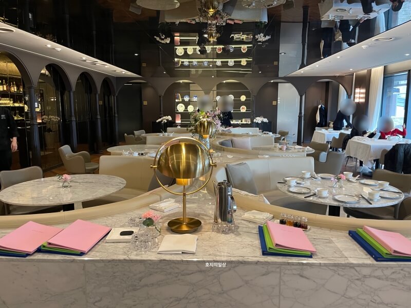 이태원 SMT 차이나룸 몬드리안 호텔점 - 홀 좌석